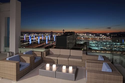 H Hotel Los Angeles, Curio Collection by Hilton