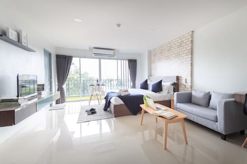 Q Space Residence