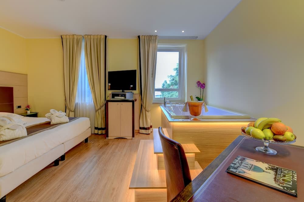 Hotel Master