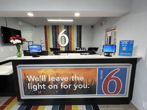 Motel 6 Fort Wayne, IN