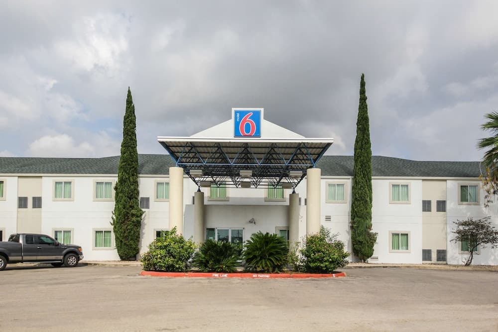 Motel 6 New Braunfels, TX
