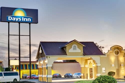Days Inn by Wyndham Louisville Airport Fair and Expo Center