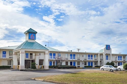 Motel 6 Bells, TN - Brownsville
