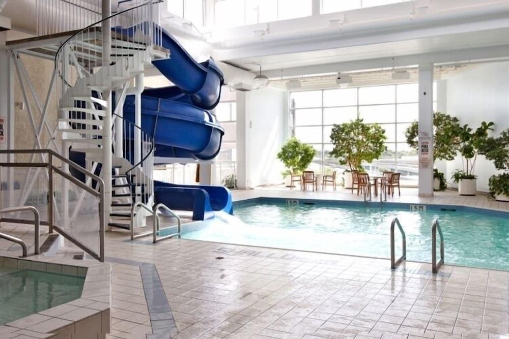 Viscount Gort Hotel