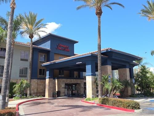 Hampton Inn & Suites Ontario