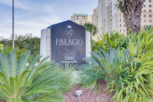 Palacio Condominiums