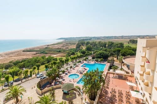 Paradise Beach Resort