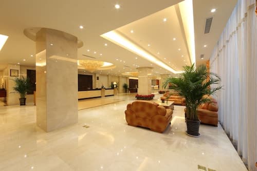 Aurum International Hotel