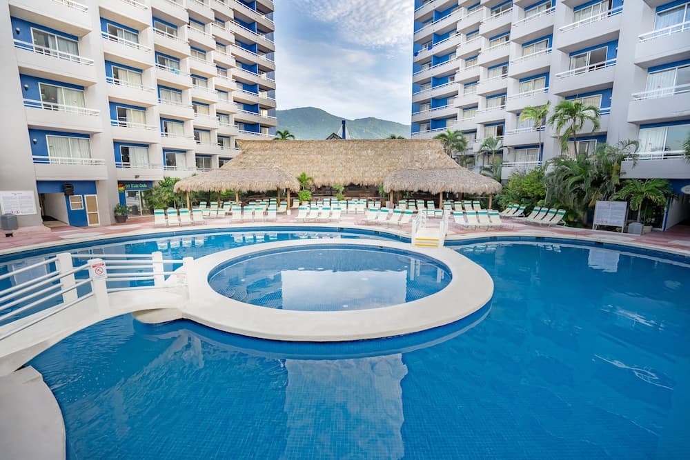 Playa Suites