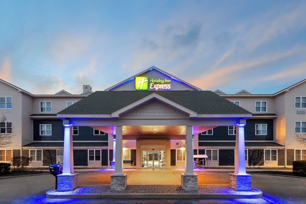 Holiday Inn Express Hotel & Suites Freeport by IHG