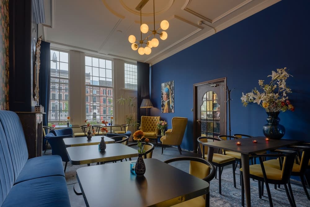 Lobi dinlenme salonu