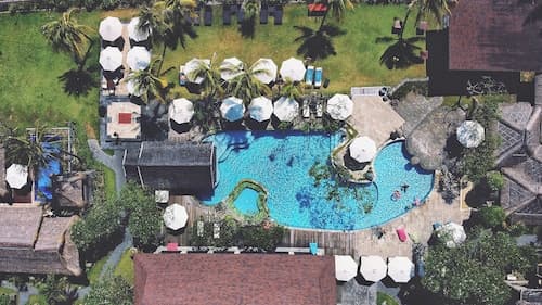Grand Balisani Suites Hotel