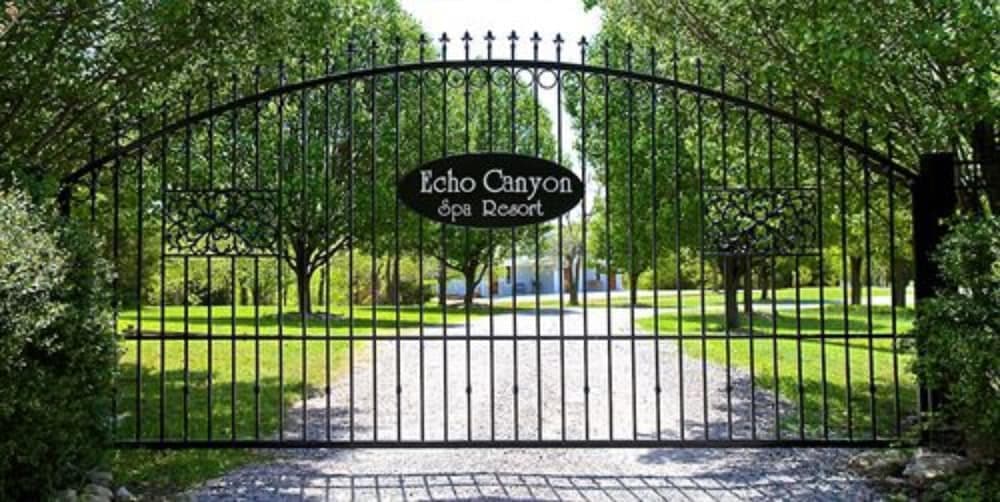 Echo Canyon Spa Resort (Adults Only)