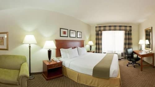 Holiday Inn Express & Suites Flowood by IHG