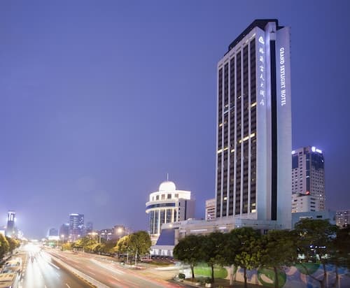 Grand Skylight Hotel Shenzhen Zhonghang Futian Huaqiang North Branch