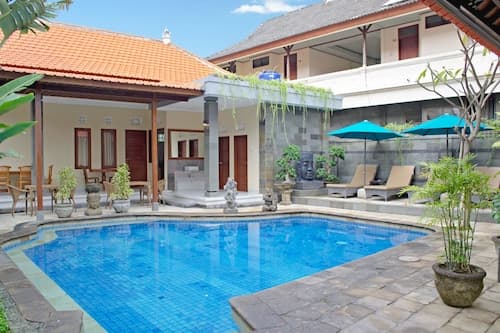 Hotel Flamboyan