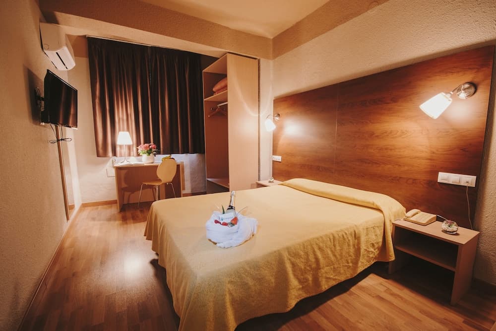 Hotel Embajador