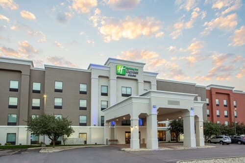 Holiday Inn Express & Suites Sioux City - Southern Hills by IHG
