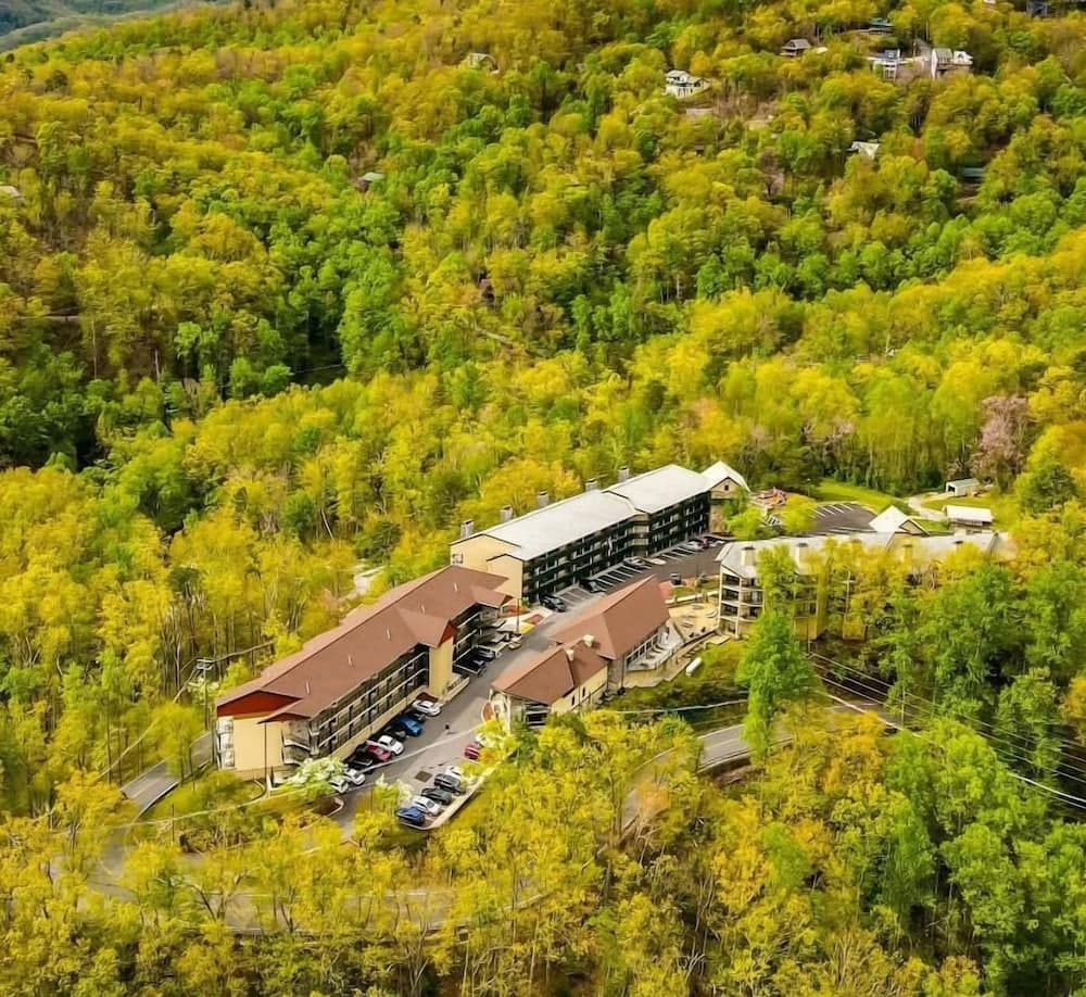 Laurel Point Resort