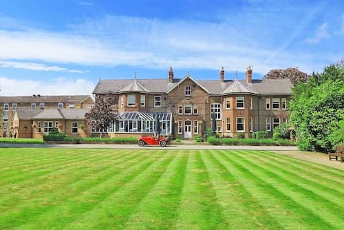Burn Hall Hotel