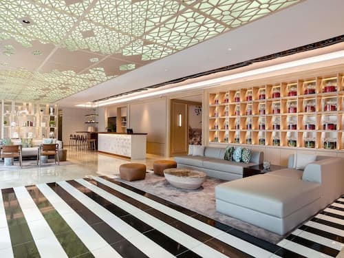 Novotel Living Bangkok Sukhumvit Legacy