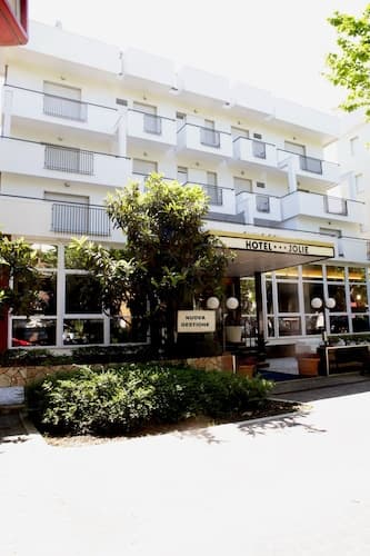 New Hotel Jolie
