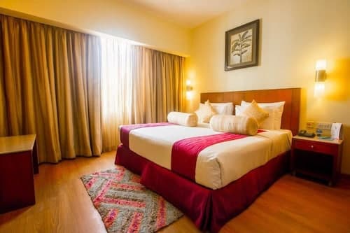 Featherlite Evoma Hotel