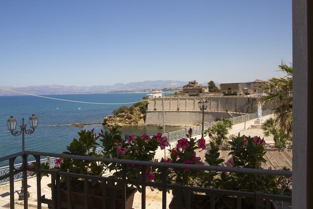 Hotel Al Madarig