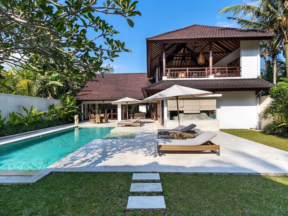 Villa Candi Kecil Empat by Villa Finder