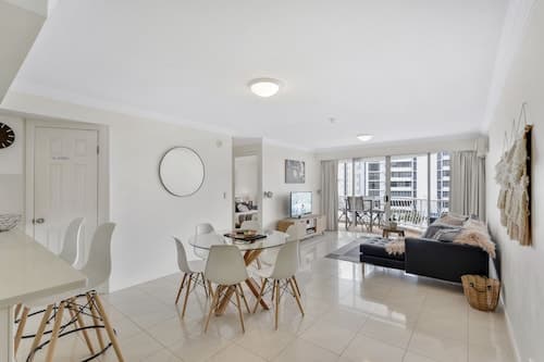Phoenician Resort Broadbeach - Hosted by Gold Coast Luxury Resorts