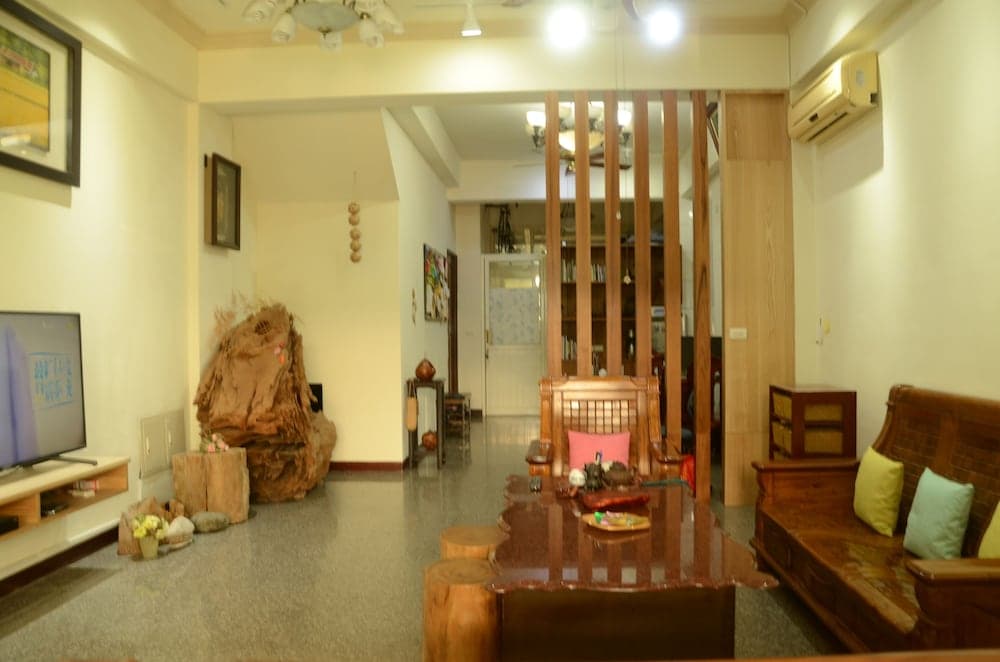 East of love homestay