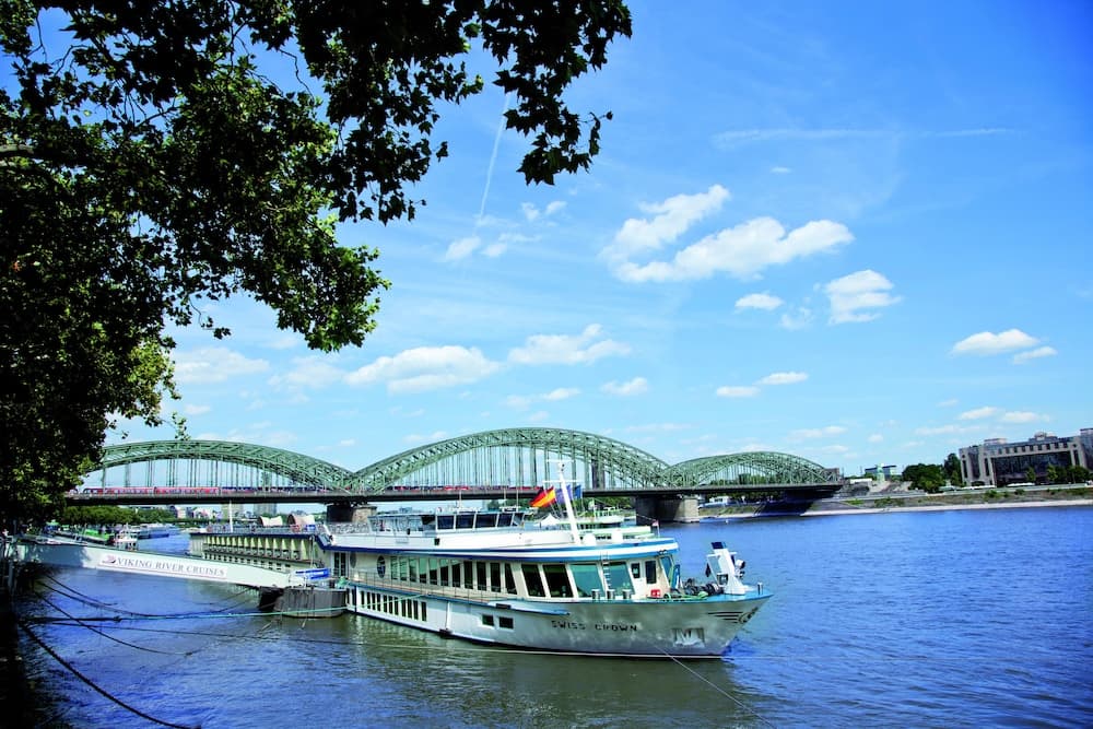 Crossgates Hotelship Medienhafen - Düsseldorf
