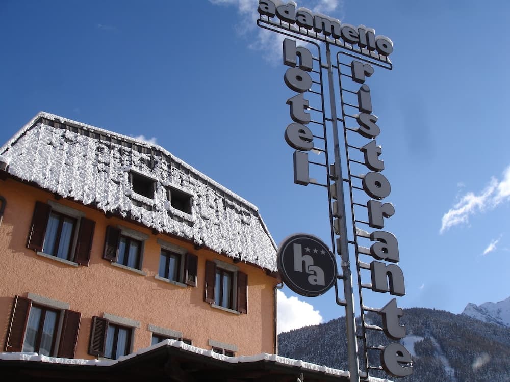 Hotel Adamello