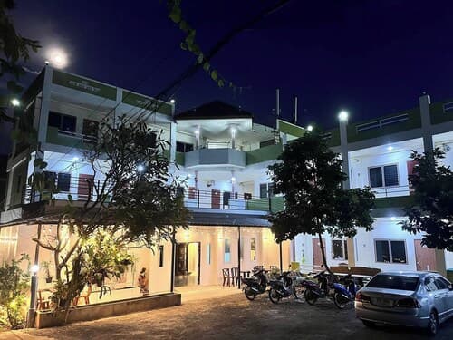 99 Inn Hotel