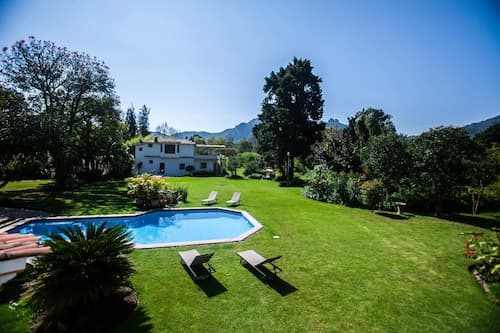 Casa Flor de Mayo