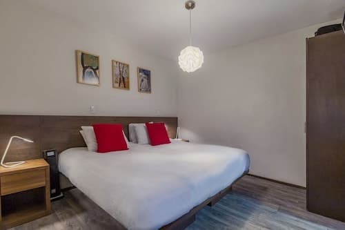 OM686 Urban Lofts Short-Long Stays