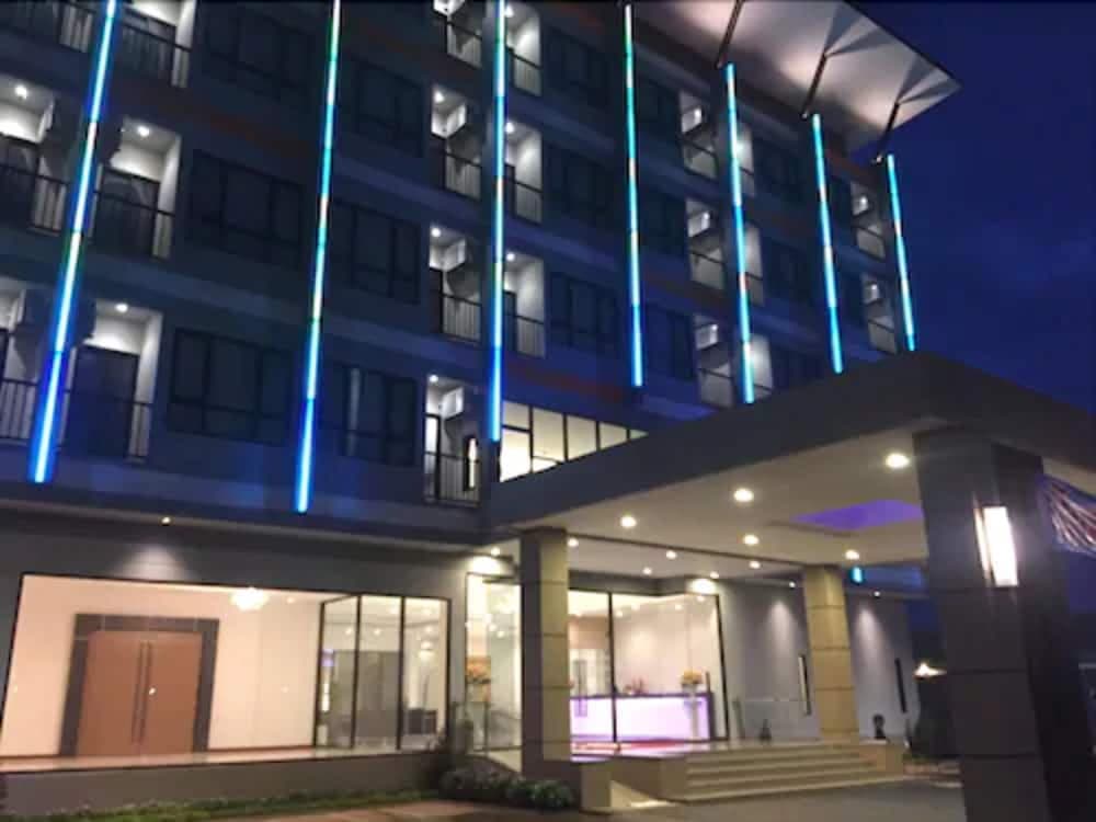 Orchid Riverview Hotel