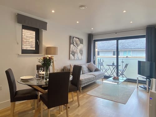 Your Space Apartments - Eden House