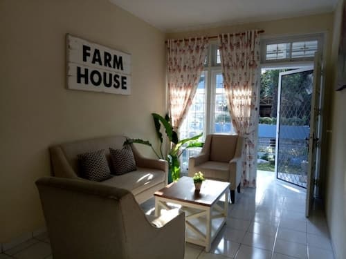 Farmhouse Homestay Jogja