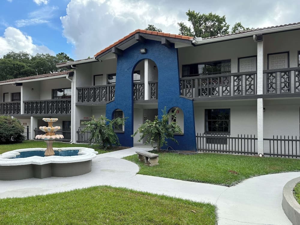 Motel 6 Tallahassee, FL – North Monroe