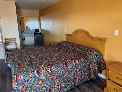 Palm Tree Inn