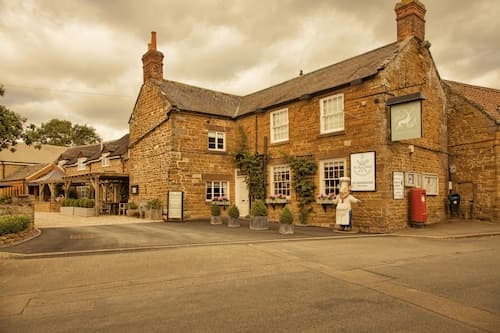 Old White Hart