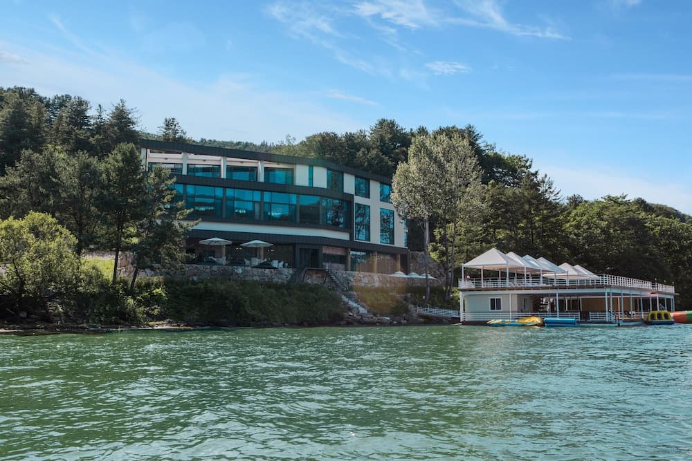 SS Resort