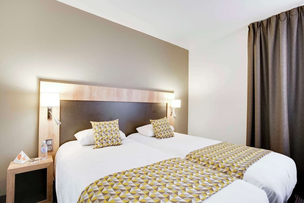 Brit Hotel Confort Loches