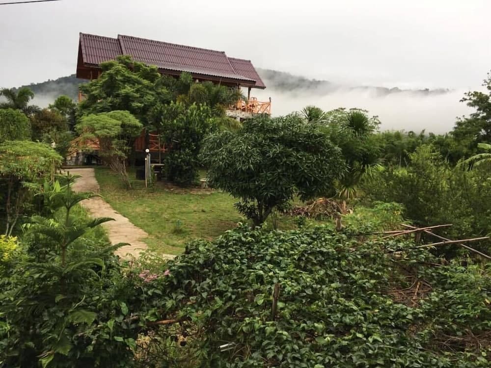 Nidahommok Resort
