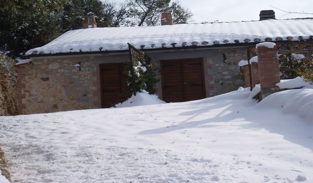 Konaklama yerinin ön cephesi