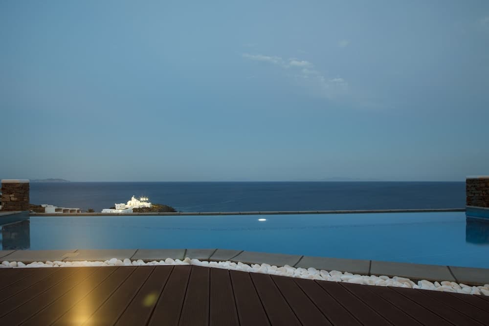 Selana Suites