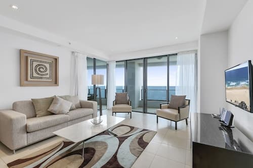 Soul Beachfront Apartments - HR Surfers Paradise
