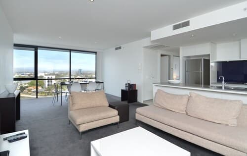 Circle on Cavill - HR Surfers Paradise