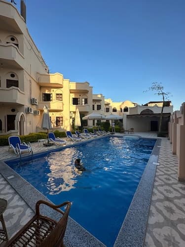 El Nakhil Hotel